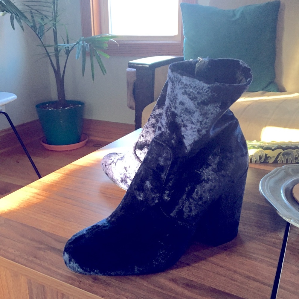 Velvet booties
